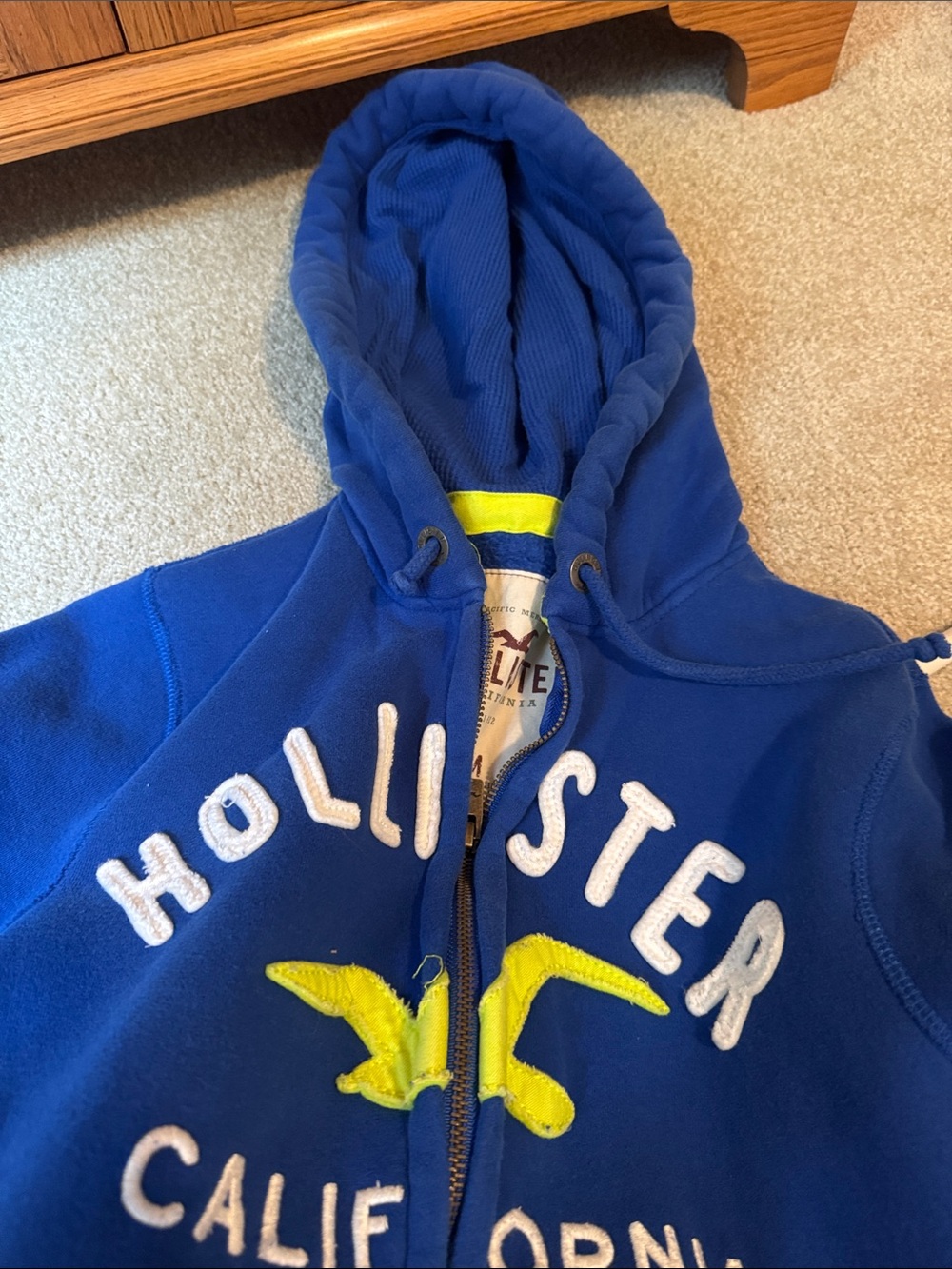 Hollister Royal Blue Zip Hoodie with Neon Yellow Accents - Picture 3 of 3